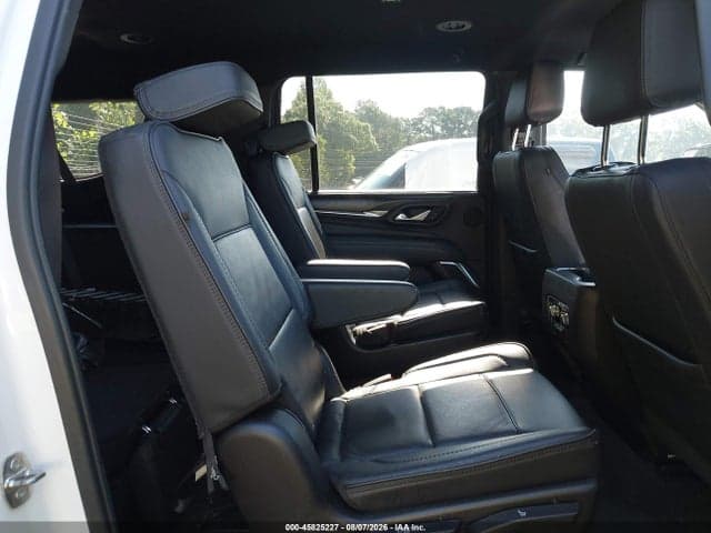 2021 GMC YUKON XL 4WD DENALI 8