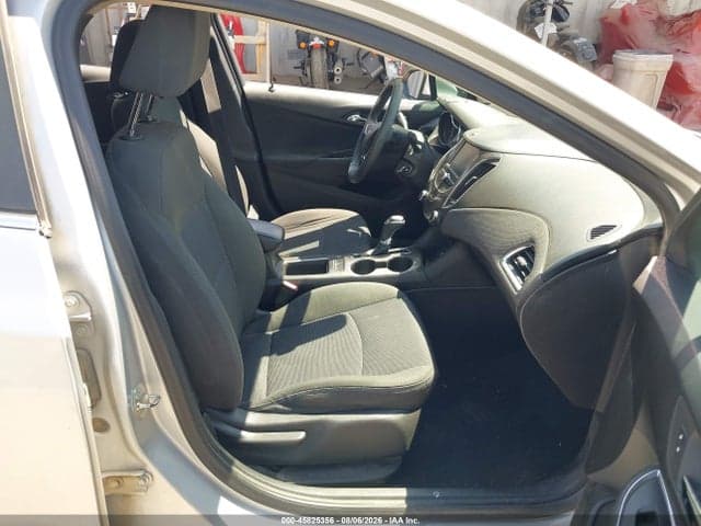 2018 CHEVROLET CRUZE LT AUTO 5