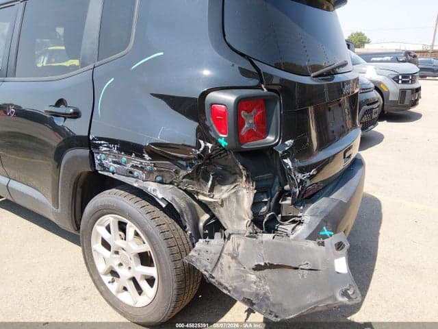 2020 JEEP RENEGADE LATITUDE 4X4 6