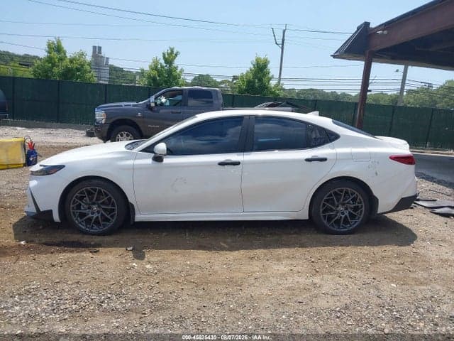 2025 TOYOTA CAMRY SE 14
