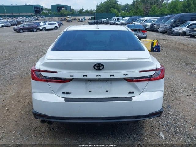 2025 TOYOTA CAMRY SE 16