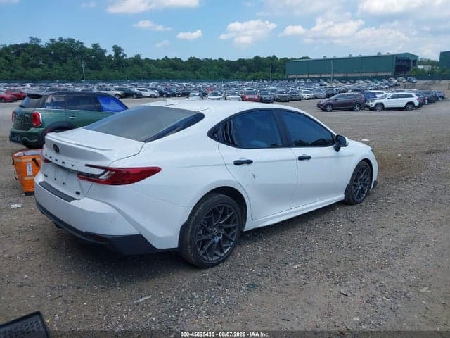 2025 TOYOTA CAMRY SE 4