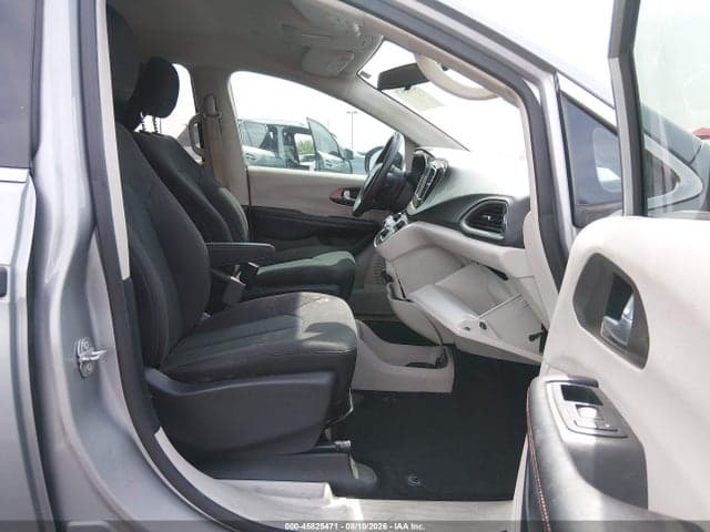 2018 CHRYSLER PACIFICA L 5
