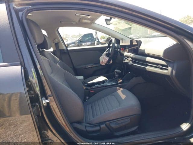 2025 KIA K4 EX 5
