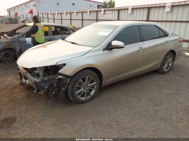 2017 TOYOTA CAMRY SE 2