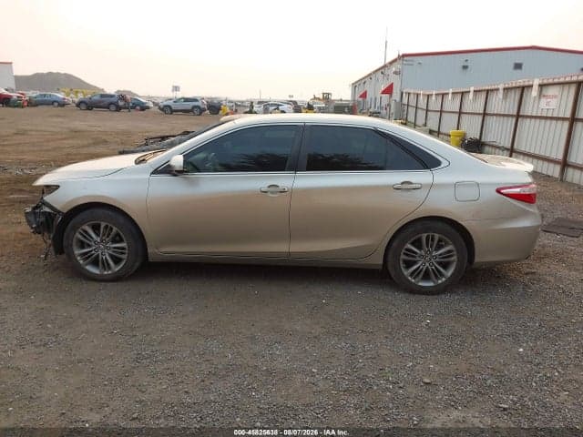 2017 TOYOTA CAMRY SE 15