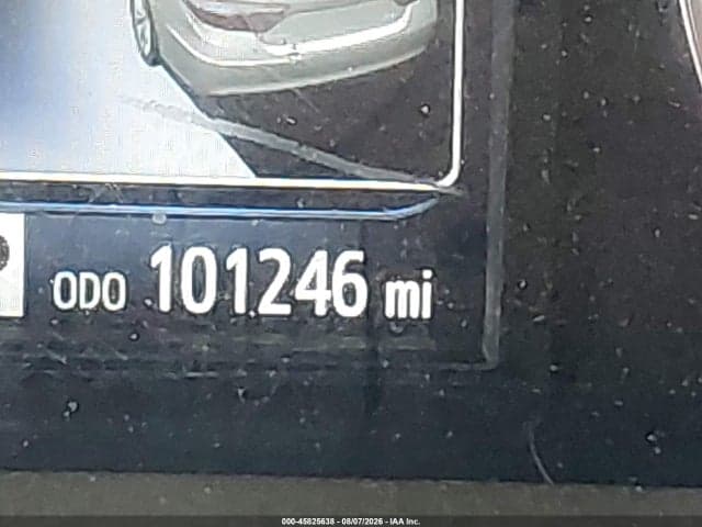 2017 TOYOTA CAMRY SE 16