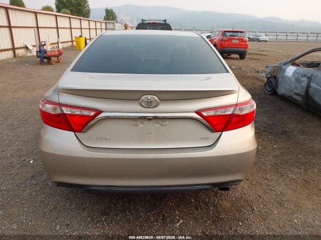 2017 TOYOTA CAMRY SE 17