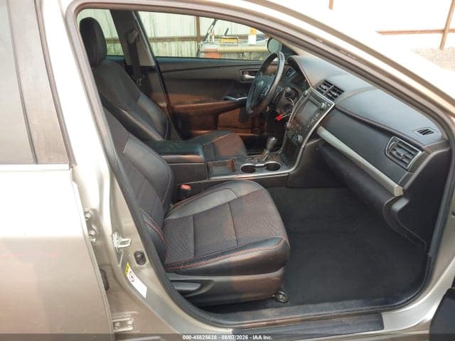 2017 TOYOTA CAMRY SE 5