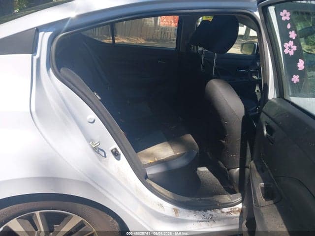 2025 NISSAN VERSA 1.6 SV 8