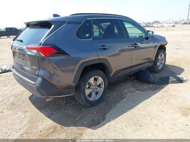 2025 TOYOTA RAV4 XLE 4