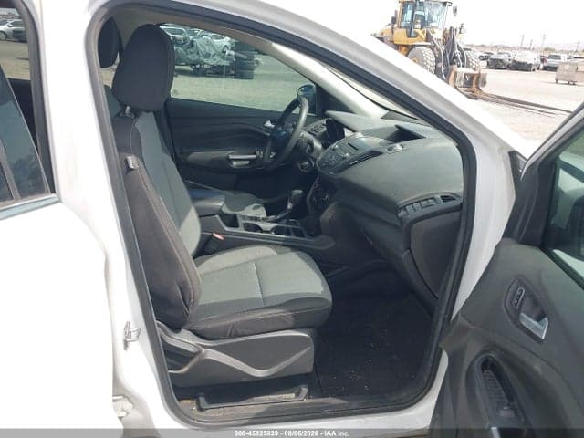 2017 FORD ESCAPE SE 5