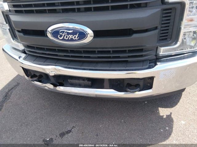 2017 FORD F-350 CHASSIS XL 10