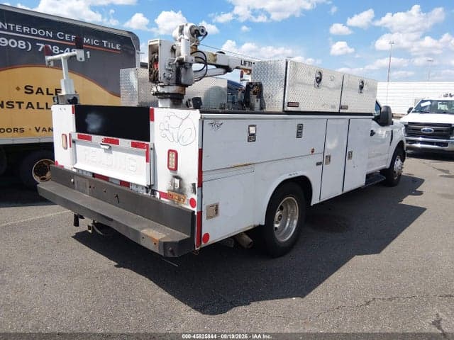 2017 FORD F-350 CHASSIS XL 4