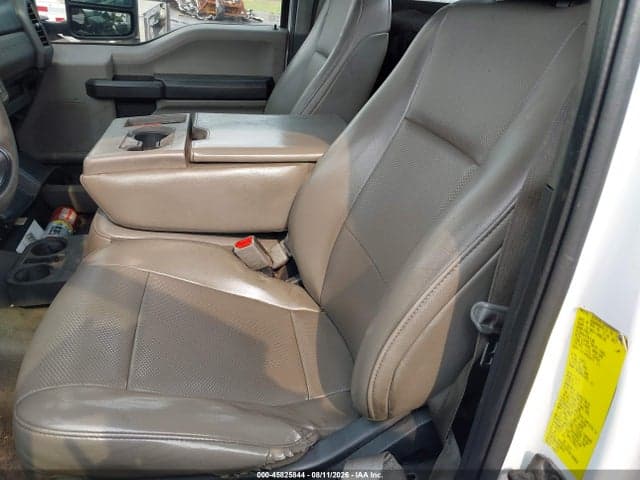 2017 FORD F-350 CHASSIS XL 7
