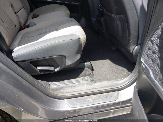 2019 HYUNDAI SANTA FE SEL PLUS 8