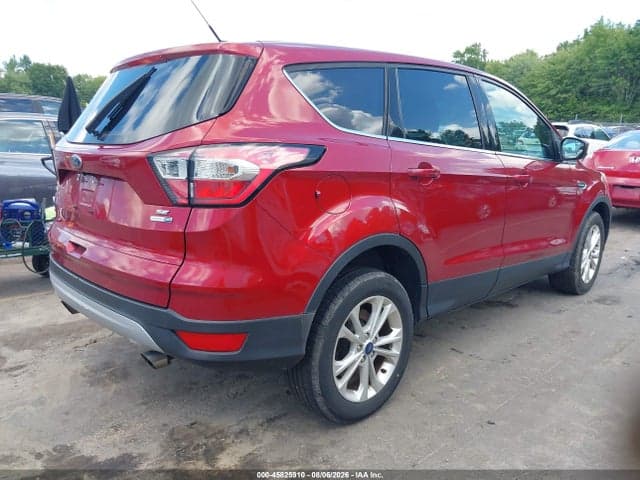 2017 FORD ESCAPE SE 4