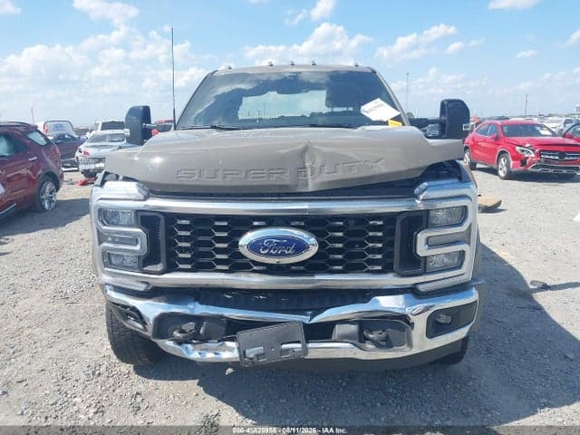 2026 FORD F-450 LARIAT 13