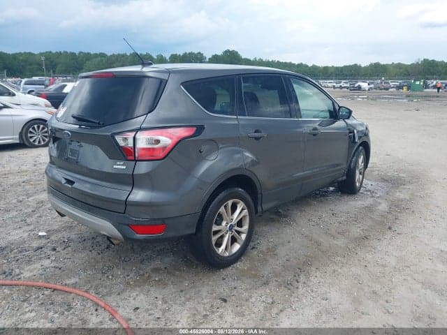 2017 FORD ESCAPE SE 4