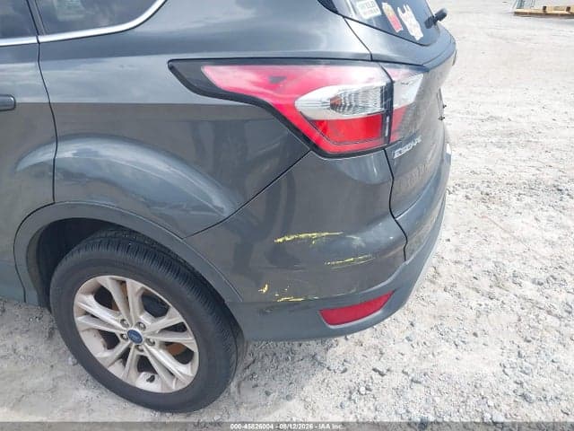 2017 FORD ESCAPE SE 6