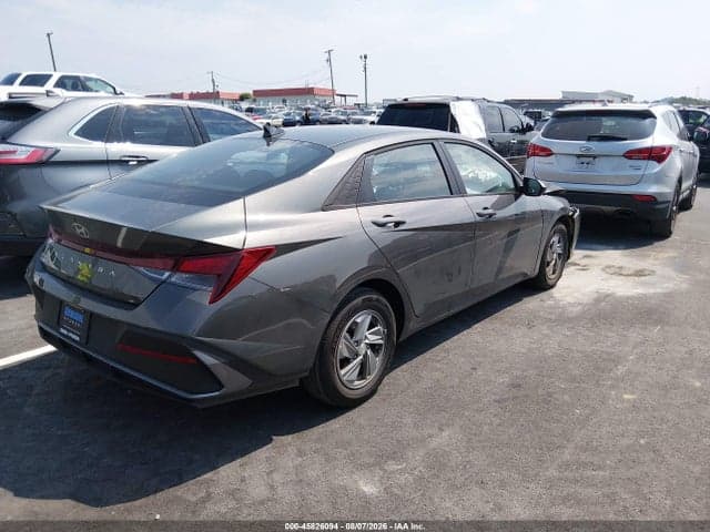 2026 HYUNDAI ELANTRA SE 4