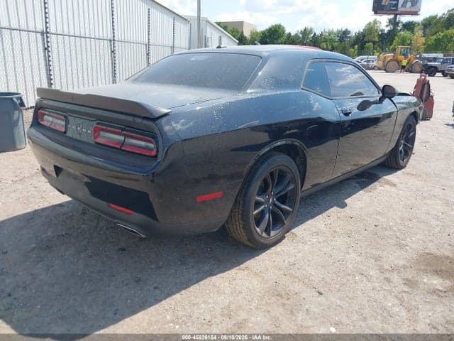 2018 DODGE CHALLENGER SXT 4