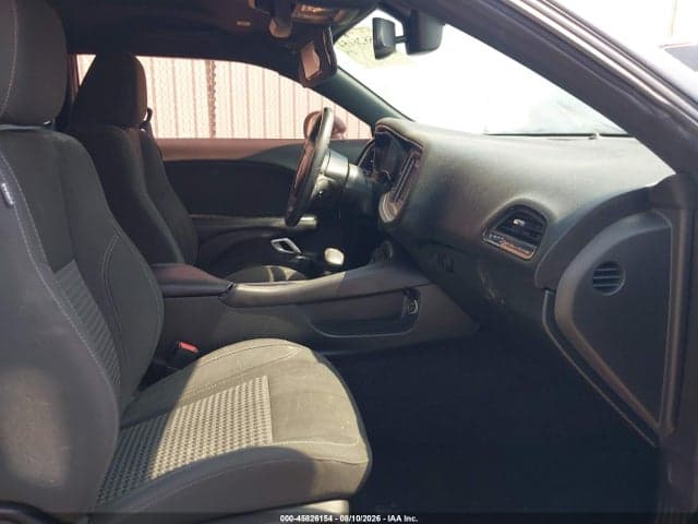 2018 DODGE CHALLENGER SXT 5
