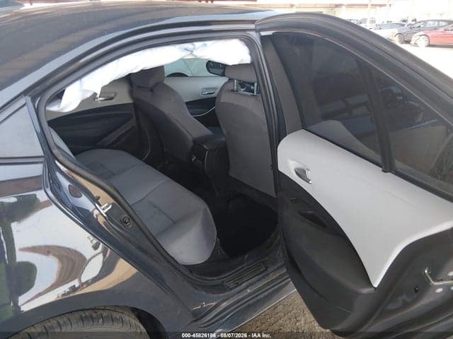 2025 TOYOTA COROLLA SE 8