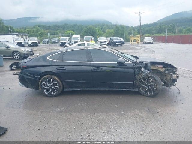 2025 HYUNDAI SONATA SEL 13