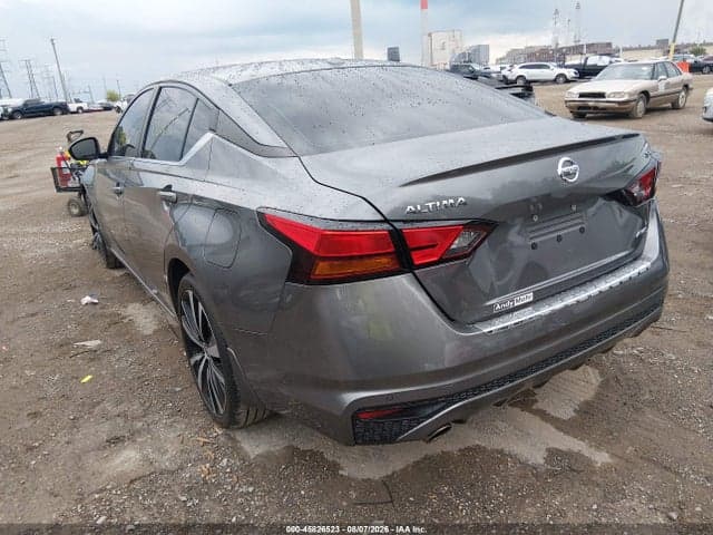 2021 NISSAN ALTIMA SR INTELLIGENT AWD 3