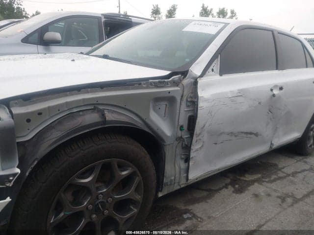 2017 CHRYSLER 300 300S AWD 6