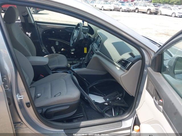 2017 HYUNDAI ELANTRA SE 5