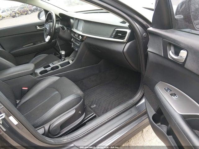 2019 KIA OPTIMA S 5