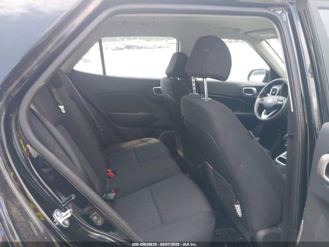 2025 HYUNDAI VENUE SE 8