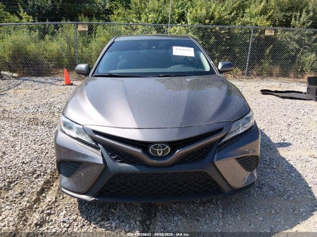 2020 TOYOTA CAMRY SE 12