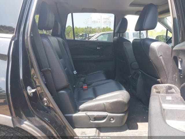 2017 HONDA PILOT EX-L 8