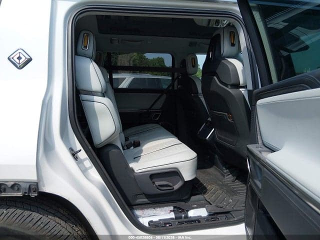 2023 RIVIAN R1S LAUNCH EDITION 8