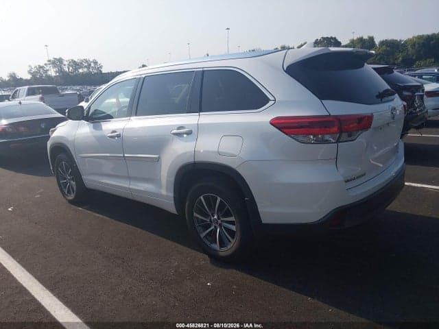 2017 TOYOTA HIGHLANDER XLE 3