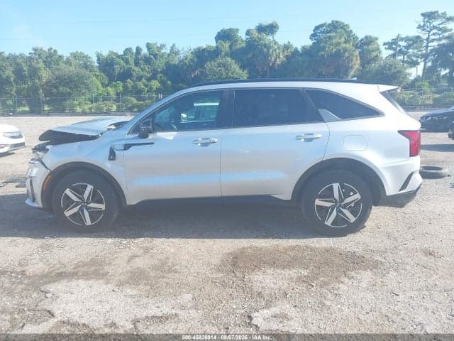 2021 KIA SORENTO S 14