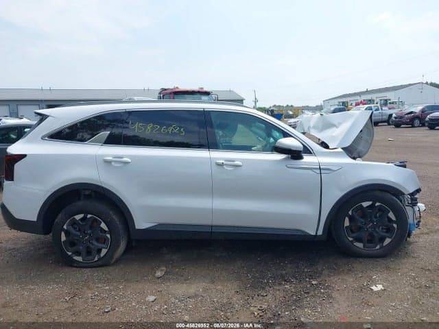 2025 KIA SORENTO S 12