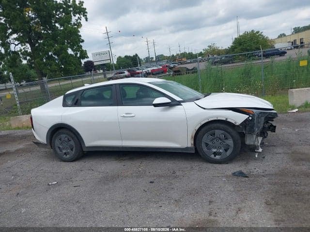2025 KIA K4 LX 13