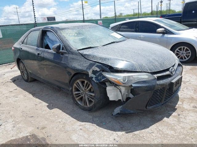 2017 TOYOTA CAMRY SE 1