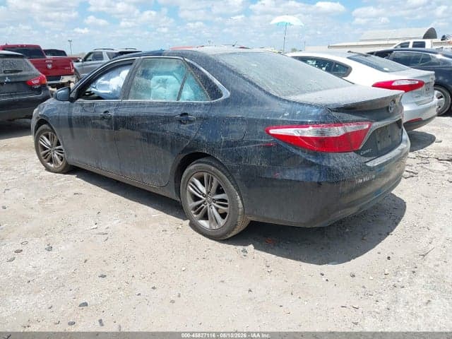 2017 TOYOTA CAMRY SE 3