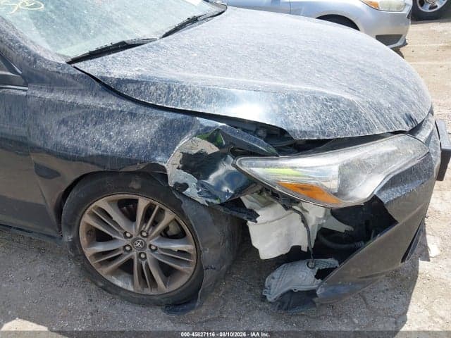 2017 TOYOTA CAMRY SE 6
