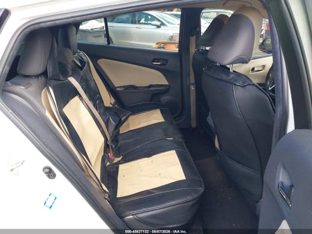2018 TOYOTA PRIUS TWO 8