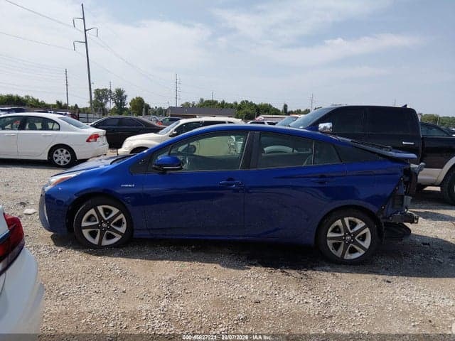 2017 TOYOTA PRIUS THREE TOURING 14
