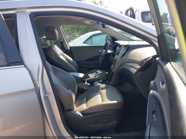 2017 HYUNDAI SANTA FE SE 5