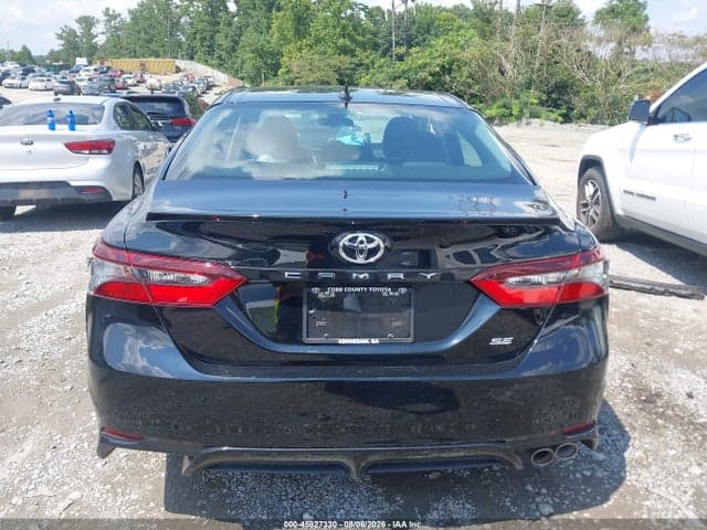 2021 TOYOTA CAMRY SE 16