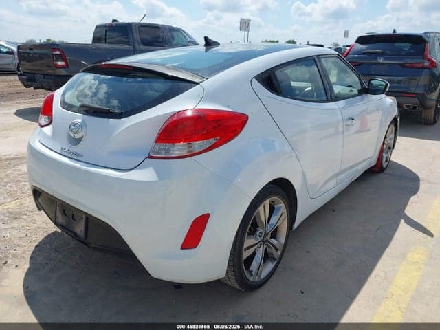 2017 HYUNDAI VELOSTER VALUE EDITION 4