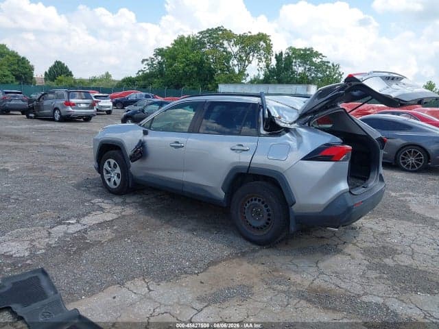 2019 TOYOTA RAV4 LE 3